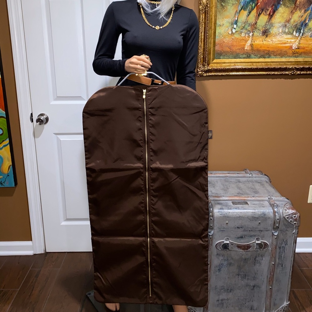 💯%👉🏻Authentic Louis Vuitton Garment Cover Bag